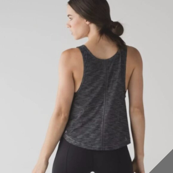 Lululemon Heathered Black Reflective Loose Fit Rush Hour Tank Top-Size 8 - Picture 4 of 8
